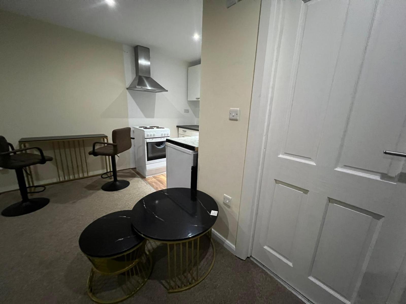 Modern Studio In Rayners Lane Pinner Harrow Near Wembley Greater London Dış mekan fotoğraf